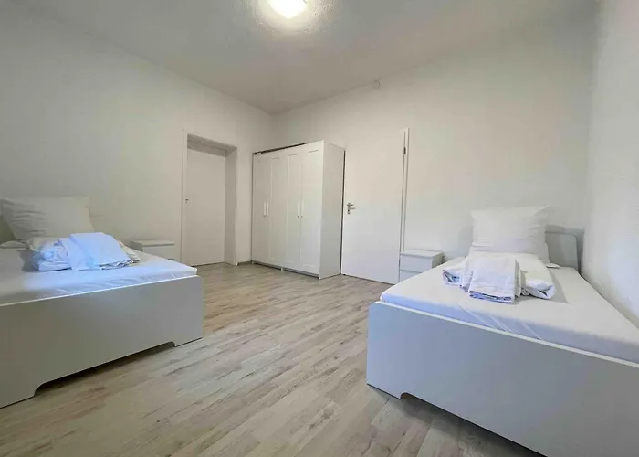 Sad401 Geraeumig Eingerichtete Monteurwohnung *